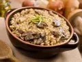 Czy ryż do sushi nadaje się do risotto? Odkryj różnice i porady