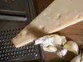 Jak wygląda ser parmezan? Odkryj jego unikalne cechy i smak
