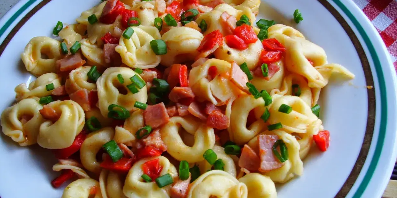 Jak ugotować tortellini, aby uniknąć sklejania i uzyskać idealny smak