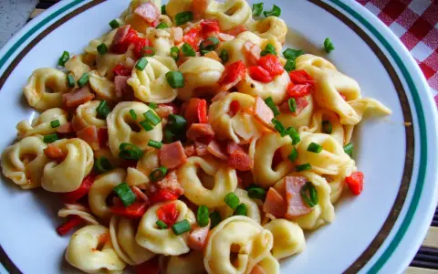 Jak ugotować tortellini, aby uniknąć sklejania i uzyskać idealny smak