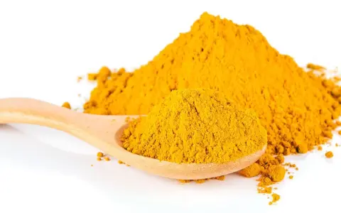 Czy kurkuma to to samo co curry? Odkryj kluczowe różnice!